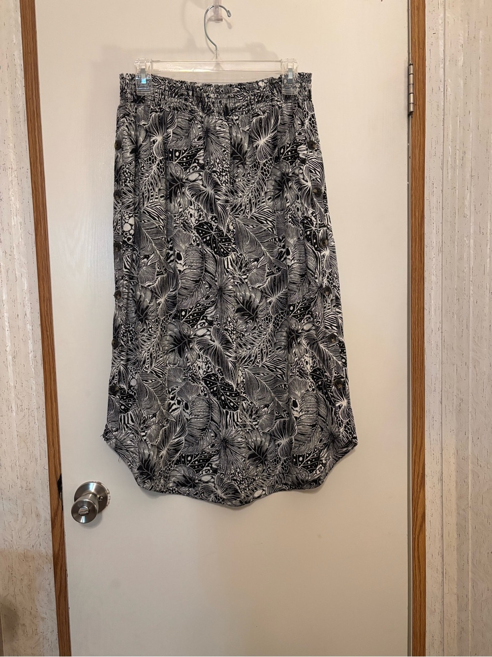 Westbound Black and White Tropical Midi Skirt